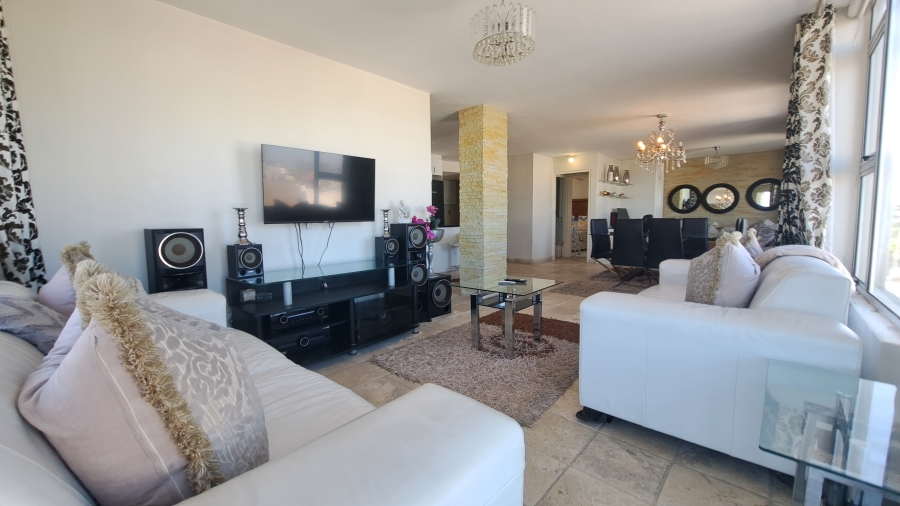 2 Bedroom Property for Sale in Waves Edge Western Cape